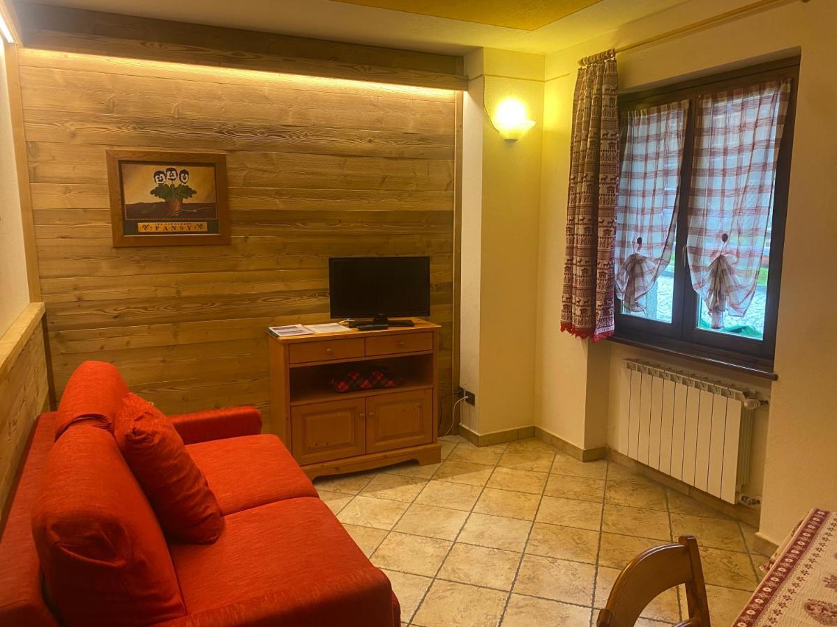 Baita Arianna Apartment เซสตรีเอ ภายนอก รูปภาพ