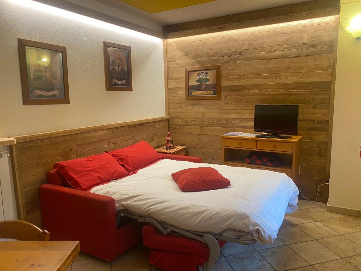 Baita Arianna Apartment เซสตรีเอ ภายนอก รูปภาพ
